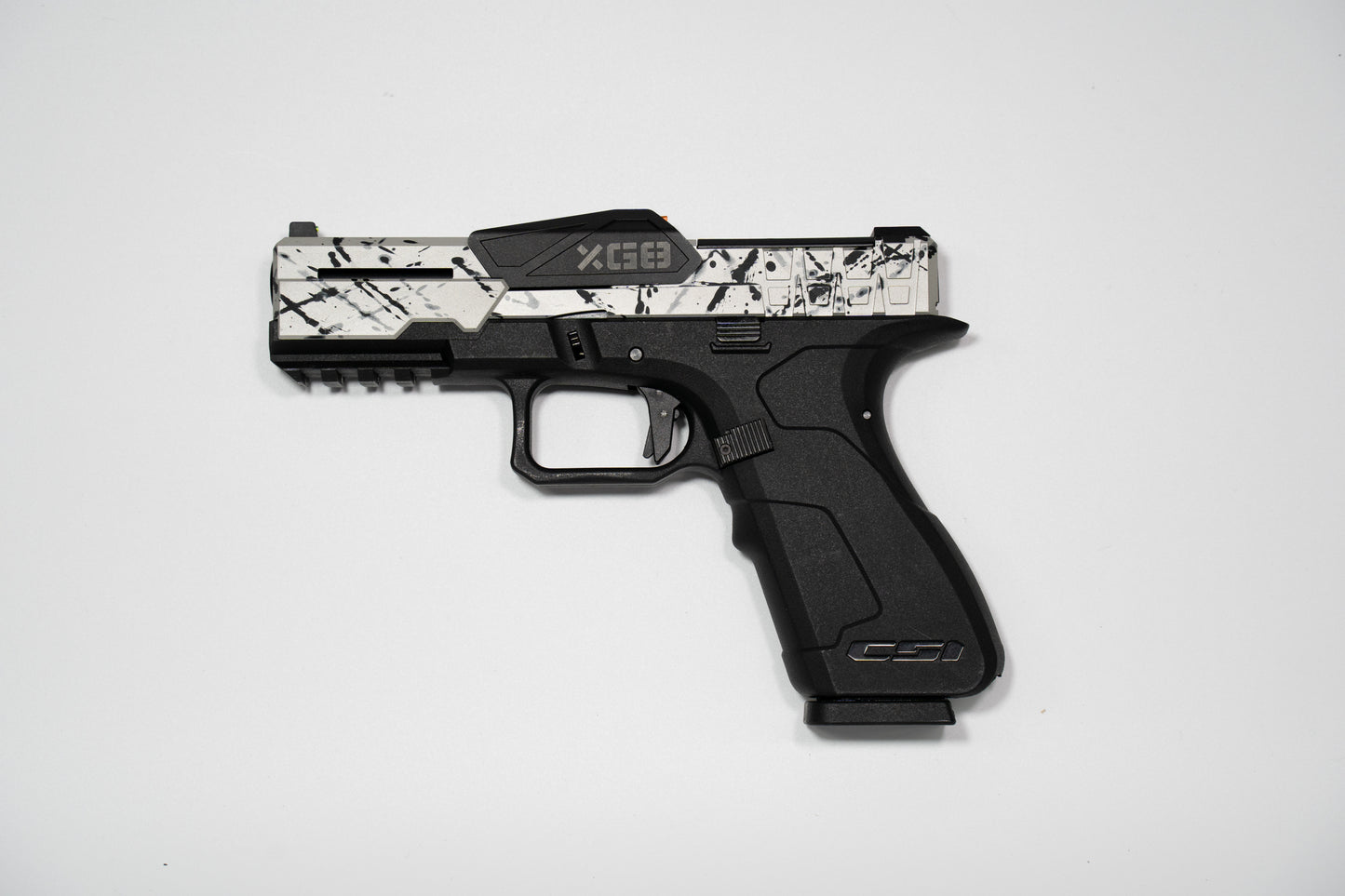 XG8